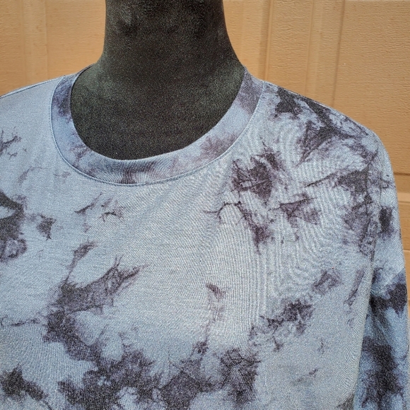 Women's Black and Gray Tie-Dye Casual Oversized T-Shirt Size Medium - Picture 13 of 16